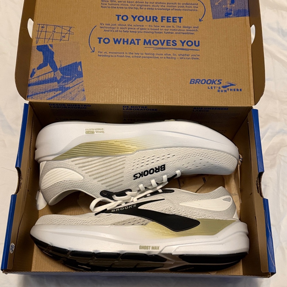 Brooks Ghost Max 3 Men Brand New Size 11
